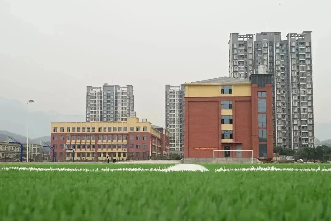 校園環(huán)境